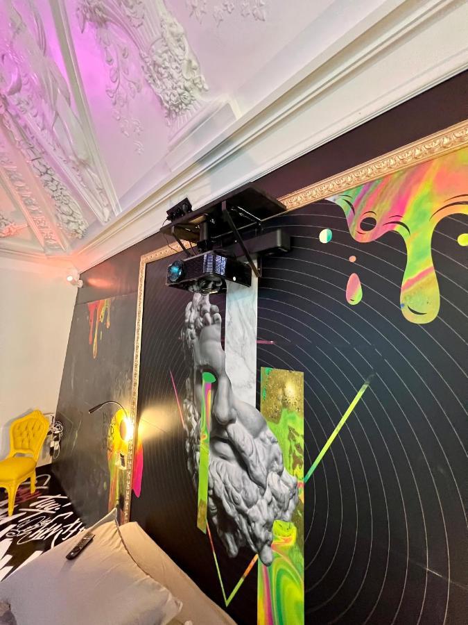 Capsule Art Deco - Jacuzzi - Netflix - Home Cinema - Arcade De Jeux & Nintendo Switch - 2 Chambres - Filet Suspendu Valenciennes Zewnętrze zdjęcie